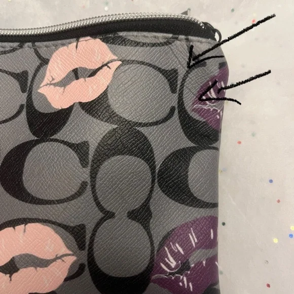 Cosmetic Bag - Picture 7 of 8